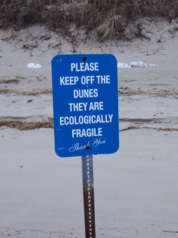 Sign on the northern end of Ferry Beach.